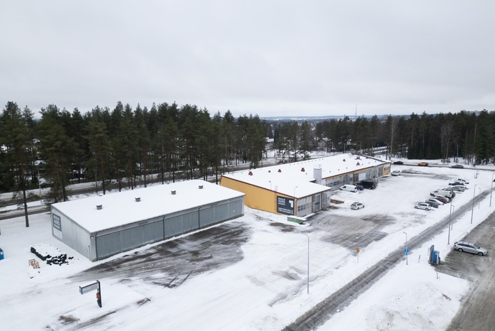 Kuva autohuoltoliikkeestä Kouvolanautokorjaamo.fi / 123tuulilasi.fi / Koukkupaja Partner Kouvola